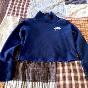 Women’s Roots sweater